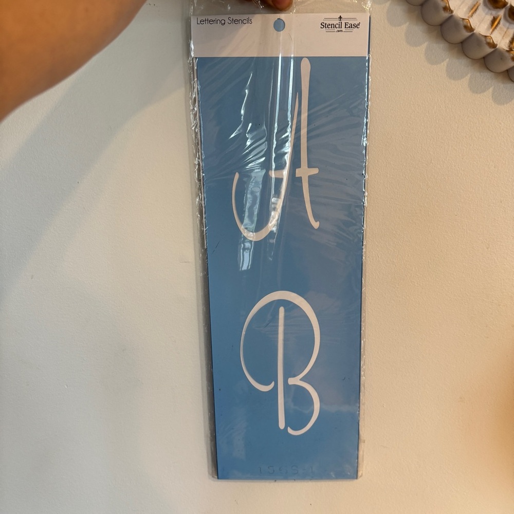 Stencils 6’ Monogram Lettering Stencils
